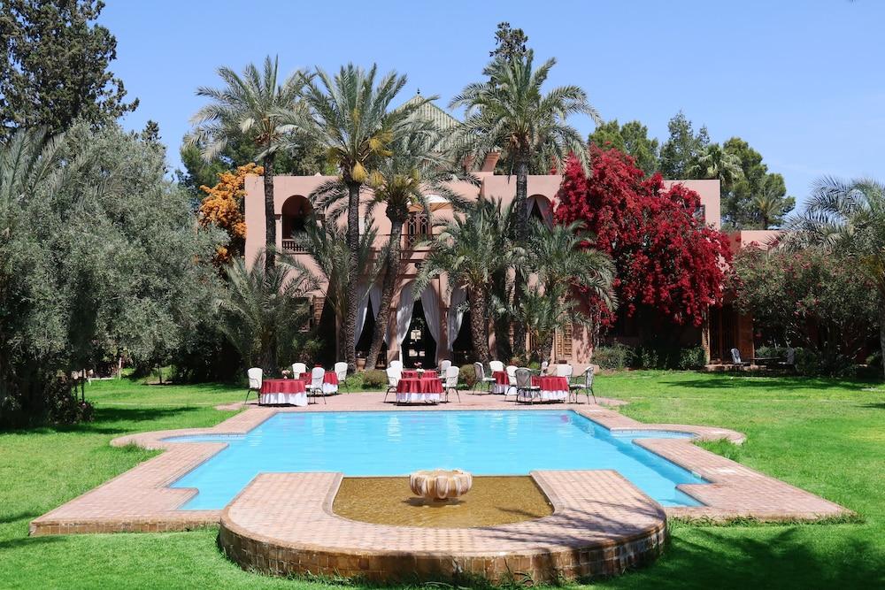 Dar Ayniwen Garden Hotel & Bird Zoo Marrakesh Exterior photo