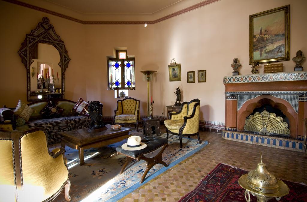 Dar Ayniwen Garden Hotel & Bird Zoo Marrakesh Exterior photo